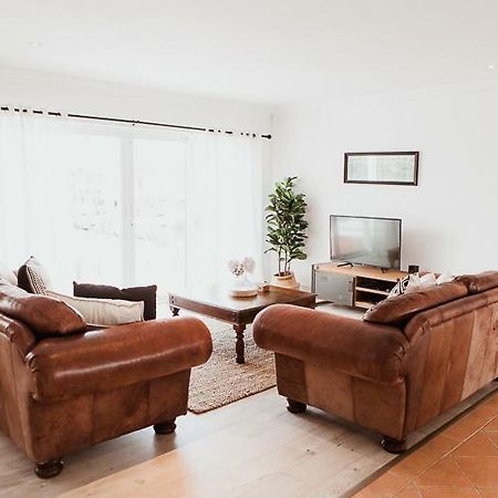 One On Gray Apartment كنيسنا المظهر الخارجي الصورة